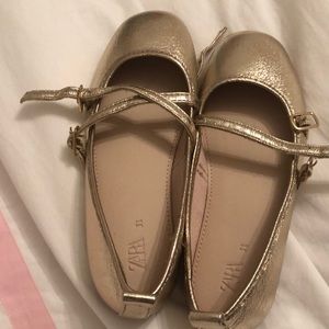 Zara Girls gold Ballet flats